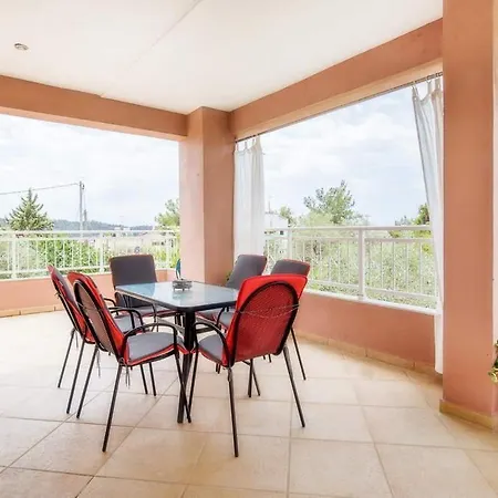 Koula 2-koula Apartman