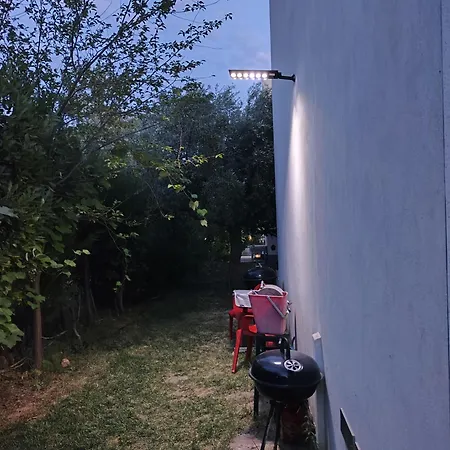 Koula 2-koula Apartman *